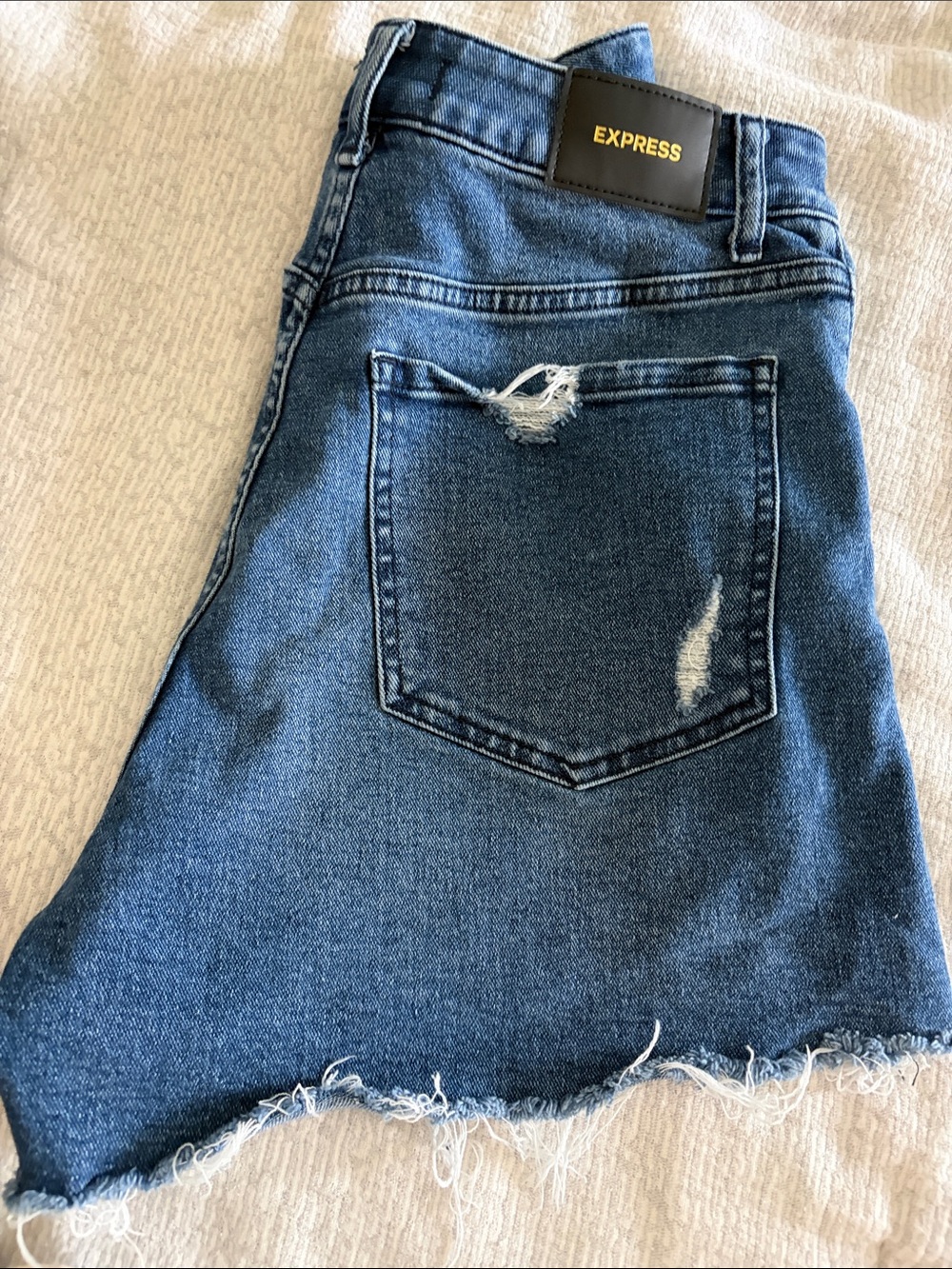 Express Women's Dark Blue Distressed Cropped Jeans